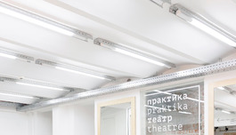 � �������