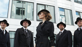 Elena et les garcons